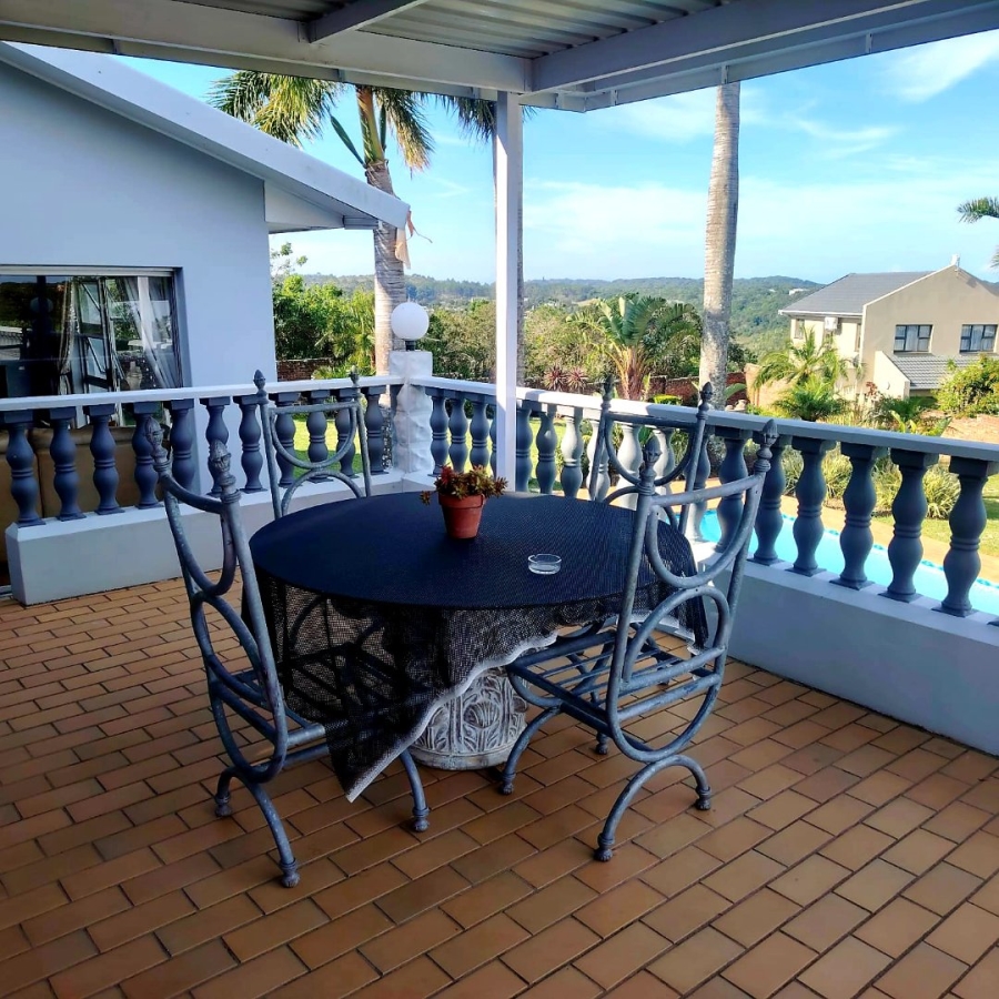 5 Bedroom Property for Sale in Beacon Bay Eastern Cape
